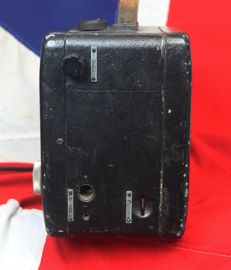 A German Spy Radio Receiver. WW2 Sicherheitsdienst (SD) Abwehr German Spy Network Intelligence Service Radio Receiver. Organisation 'Max' Spy Ring In Teheran. Also Used For U-Boat Section Clandestine Commando Raids