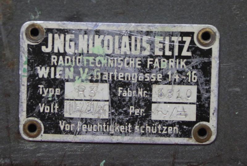 A German Spy Radio Receiver. WW2 Sicherheitsdienst (SD) Abwehr German Spy Network Intelligence Service Radio Receiver. Organisation 'Max' Spy Ring In Teheran. Also Used For U-Boat Section Clandestine Commando Raids