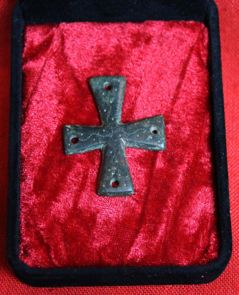 Original, & Beautiful 11th to 12th Century Bronze Knights Templar Christian Pectoral Cross Patee {Formee}