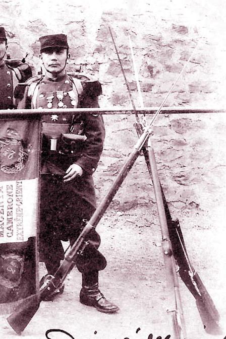 A Superb 19th-20th Century French 1886 Pattern Lebel Rifle Sword Bayonet & Frog. WW1 French Foreign Legion Issue