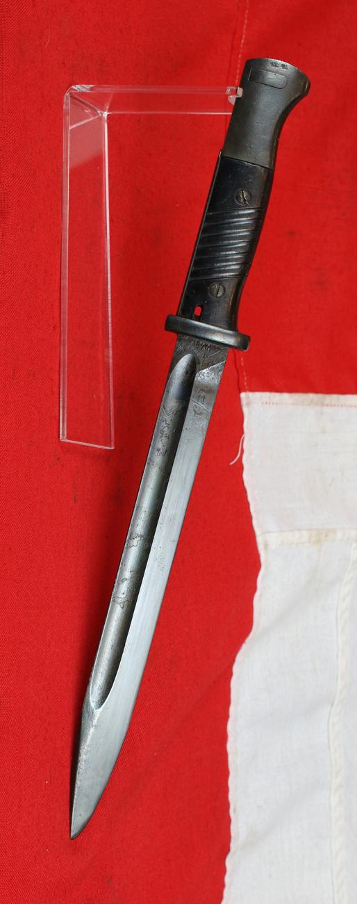 A Good German Third Reich Issue Karabinier Kurz Mauser K98k Seitengewehr 84/98. German Kar98k Rifle Bayonet. Fully Blued Finish