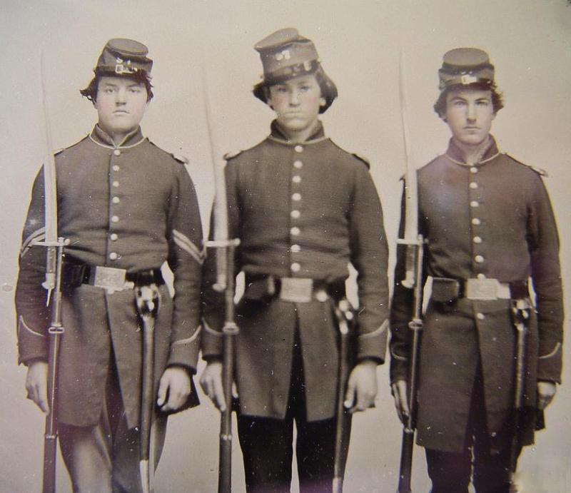 Fabulous, Superb & Historical Service Issue 1856-8 Two Band Enfield Yataghan Sword Bayonet Used With P1853 Enfield Rifles In The Indian Mutiny, The Opium War in China, The American Civil War, 1861-65 & The Japanese Boshin War & The Satsuma Rebellion