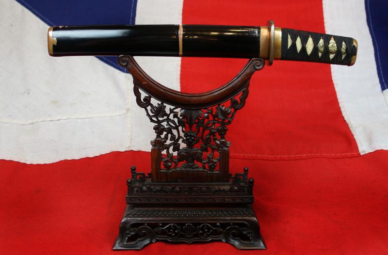 A Rarely Seen, WW2 Era Japanese Officer's Tanto, Showa Period, with Armour Piercing Powerful Blade Of Much Heft And Of Very Beautiful Appearance. Stunning Patinated Copper Koshirae