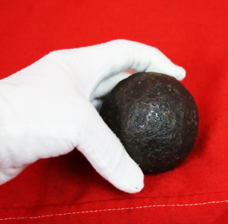 Battle Of Waterloo Recovered Near The Crossroads of La Haye Sainte, 3 Pounder Cannon Ball Used By The Kings German Legion at Waterloo Commanded by Cpt Andrew {Andreas} Cleeves. And Kept By Him after The Battle