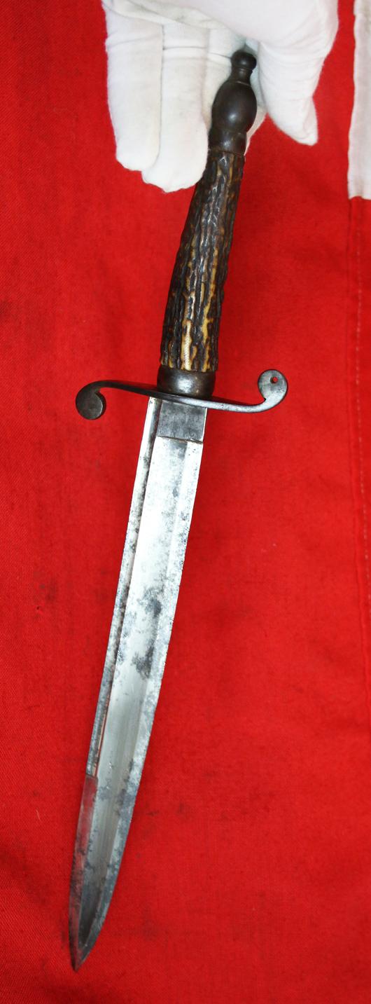 An 18th Century 1770's Royal Naval or Scottish Highlander's Officer's Dirk. Steel and Staghorn Hilt With 'S' Quillons Rare Original Leather & Steel Mounted Scabbard, With Scottish Bullet & Dart Pattern Embossed Leather & Scottish Staghorn Hilt