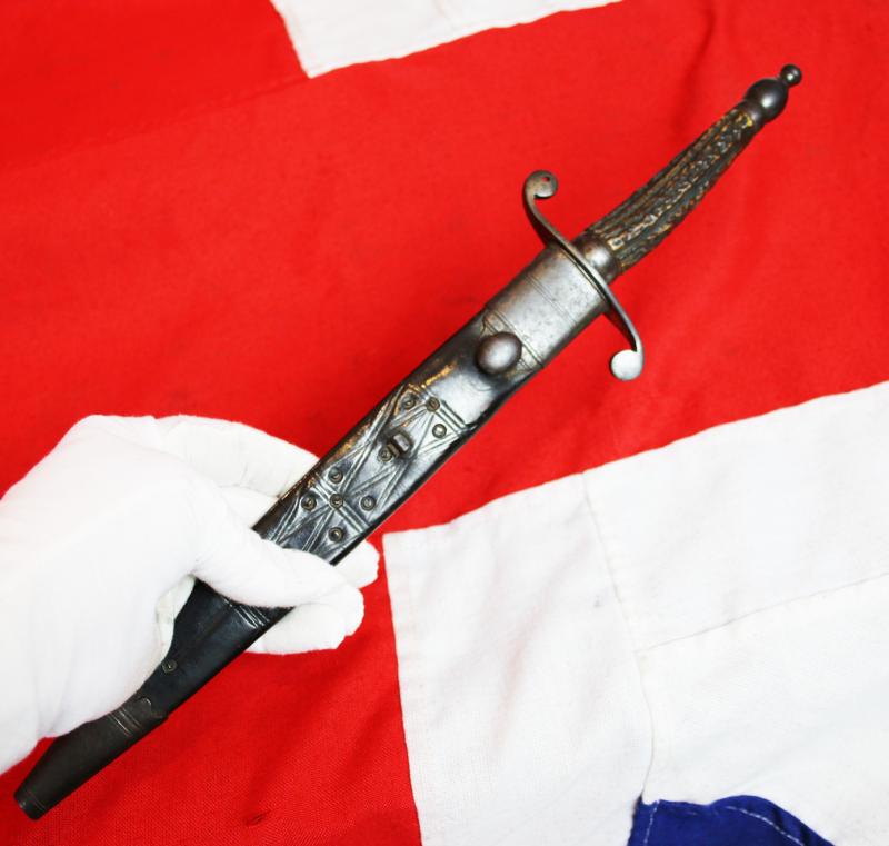 An 18th Century 1770's Royal Naval or Scottish Highlander's Officer's Dirk. Steel and Staghorn Hilt With 'S' Quillons Rare Original Leather & Steel Mounted Scabbard, With Scottish Bullet & Dart Pattern Embossed Leather & Scottish Staghorn Hilt