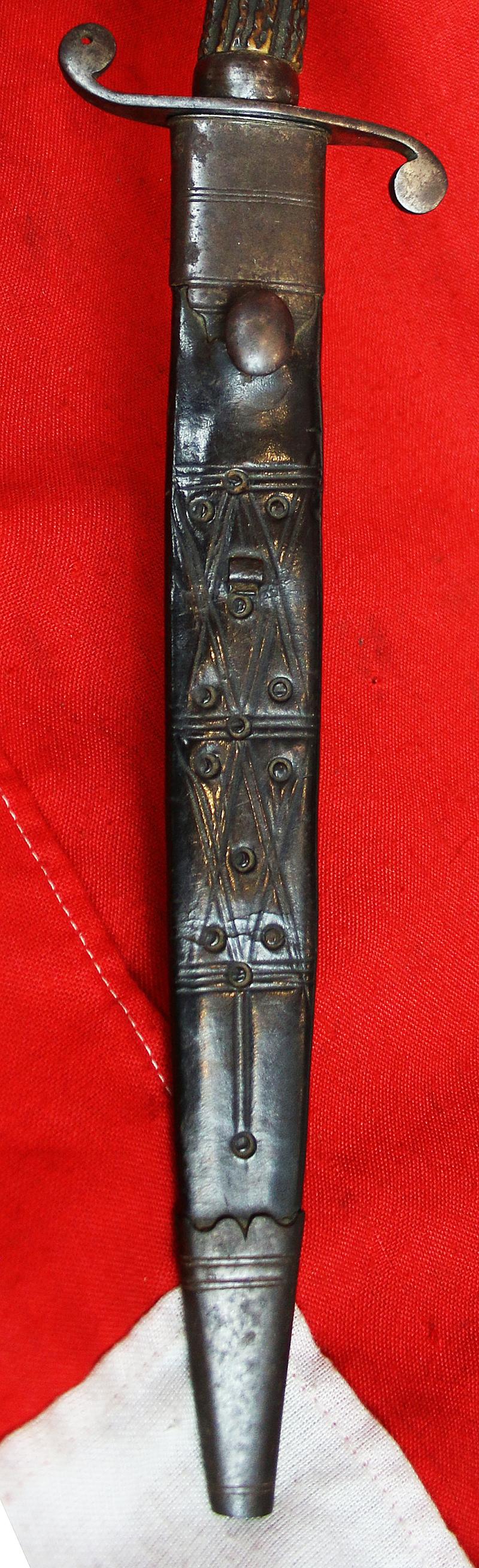 An 18th Century 1770's Royal Naval or Scottish Highlander's Officer's Dirk. Steel and Staghorn Hilt With 'S' Quillons Rare Original Leather & Steel Mounted Scabbard, With Scottish Bullet & Dart Pattern Embossed Leather & Scottish Staghorn Hilt
