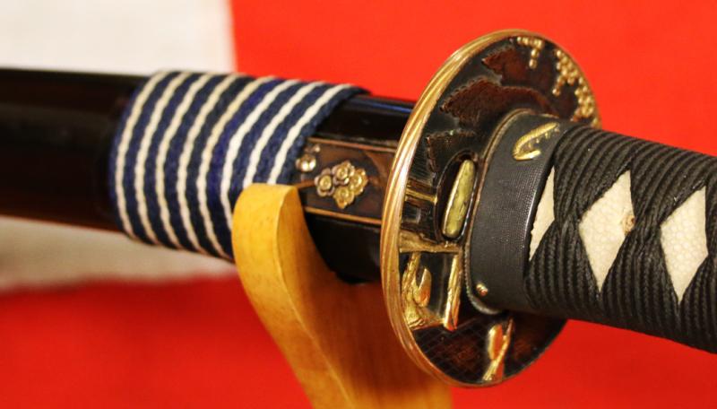 A Beautiful Koto Wakazashi, In Superb Fully Original Edo Koshirae Including Goto Fittings in Gold & Shakudō (赤銅) Dragon Fuchigashira & Beautiful Tsuba Signed Omura Kanenori.