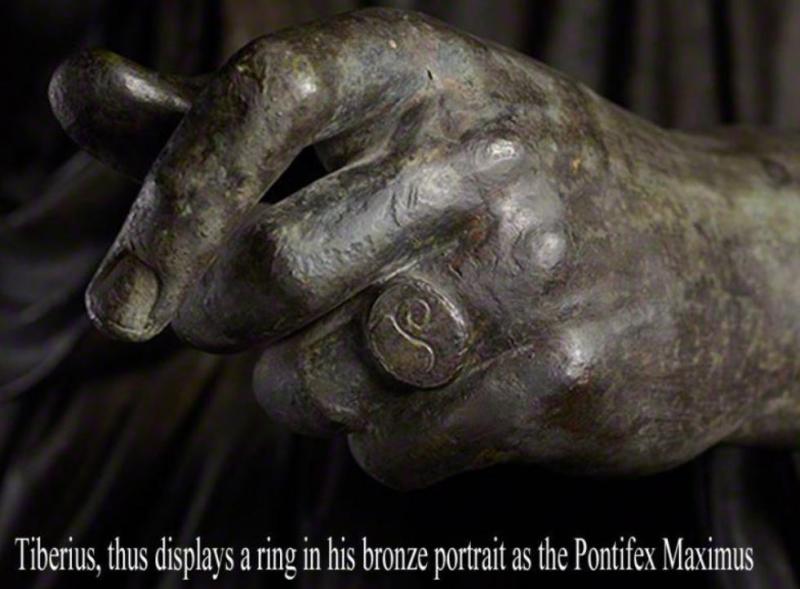 A Beautiful Original Roman 1st to 2nd Century A.D. Modius or Fire Alter Status Seal Ring. Worn From The Reigns Of Emperor Augustus Through To Emperor Flavian. Recovered at a Dig in the 1830's by Hadrian's Wall, by the 10th Duke of Hamilton